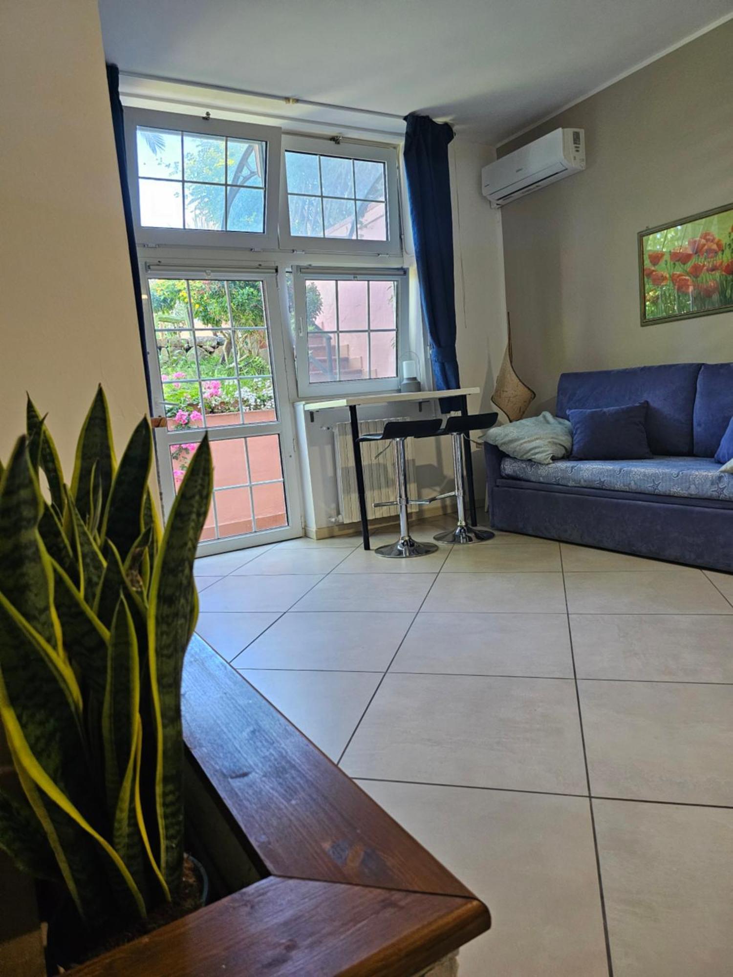 Villa Di Giorgi Apartments Чефалу Екстериор снимка