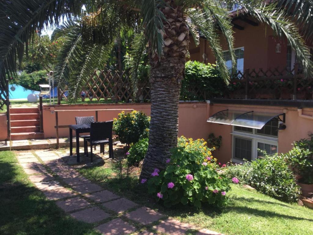 Villa Di Giorgi Apartments Чефалу Екстериор снимка